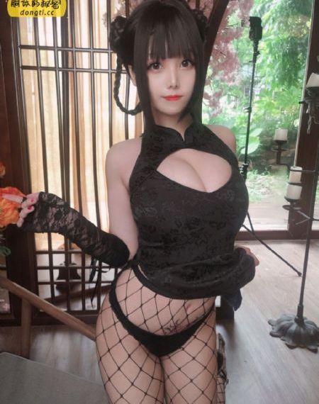翘着光屁股趴在办公室_1080P电视剧在线观看