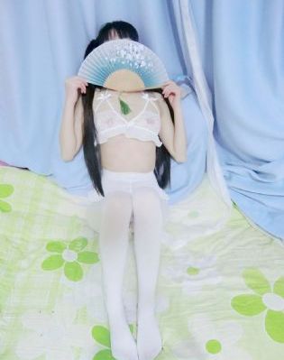 伊人2222_HD免费观看