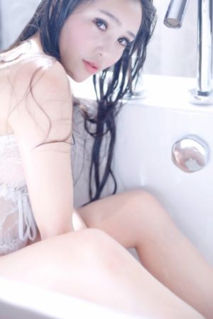 娇妻初尝交换害羞呻吟电影_4K全集免费播放